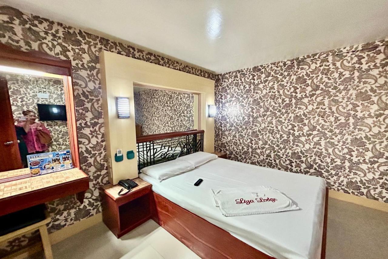 Oyo 971 Liza Lodge Pasay Exterior photo
